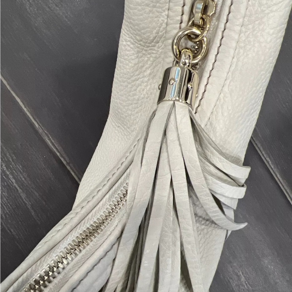 Gucci Leather Soho Large Interlocking GG Logo Hobo Bag In Ivory - Picture 6 of 11